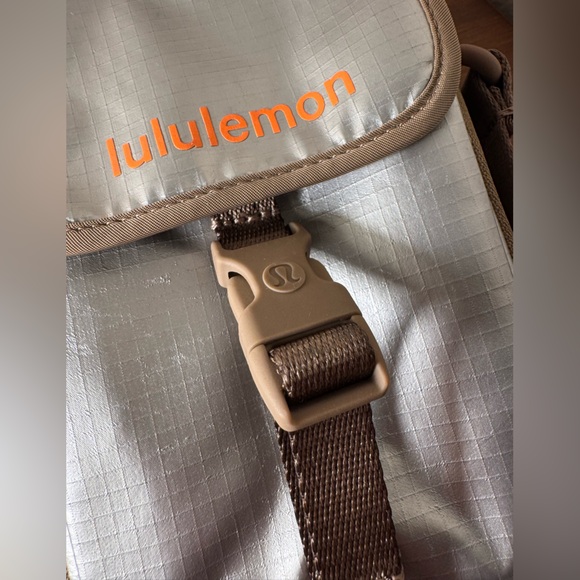 lululemon athletica Silver and Tan Crossbody Bag - Picture 9 of 13